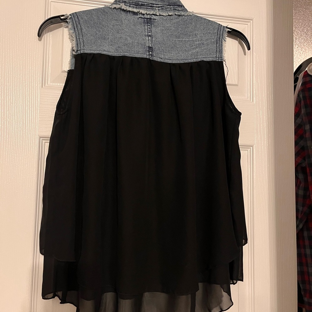 Blouse - Picture 3 of 4
